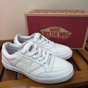 Vans Women's Lowland Cc Classic White Low-Top Sneakers Size 6